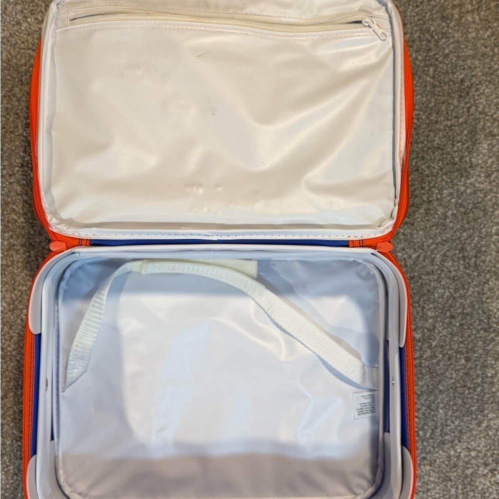 Vintage Barbie Kids Carry-On Suitcase – Small Travel Bag - Picture 6 of 6